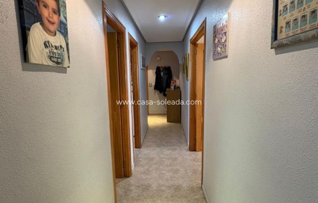 Resale - Apartment / flat - Torrevieja - Costa Blanca