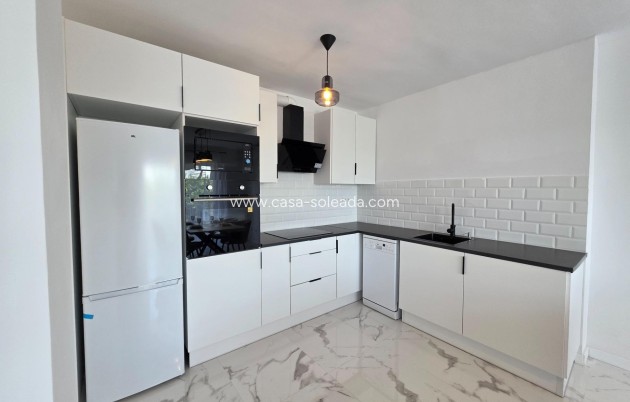 Herverkoop - Appartement / flat - Torrevieja - Punta Prima
