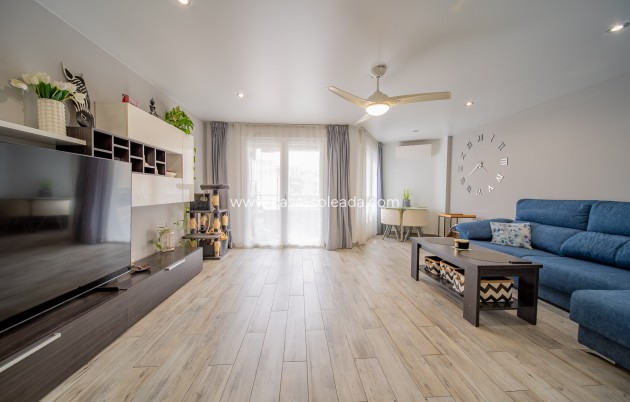 Reventa - Apartamento / piso - Torrevieja
