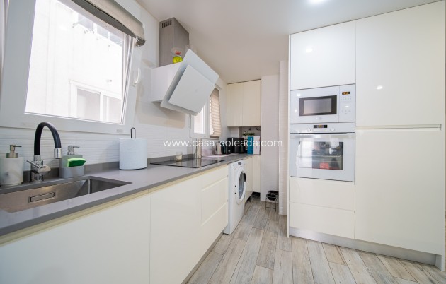 Reventa - Apartamento / piso - Torrevieja