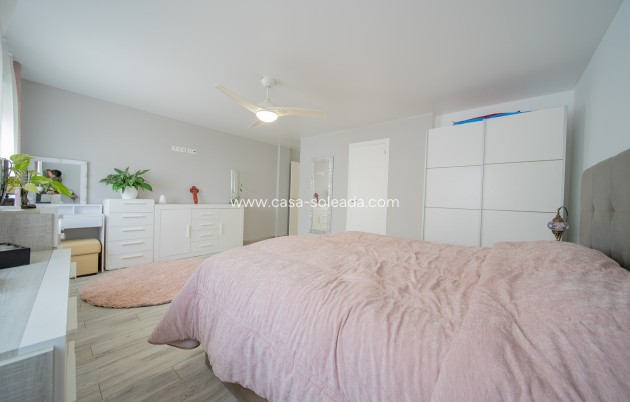 Reventa - Apartamento / piso - Torrevieja