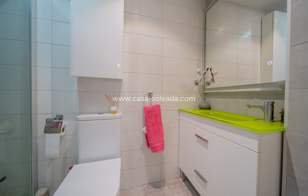 Reventa - Apartamento / piso - Torrevieja