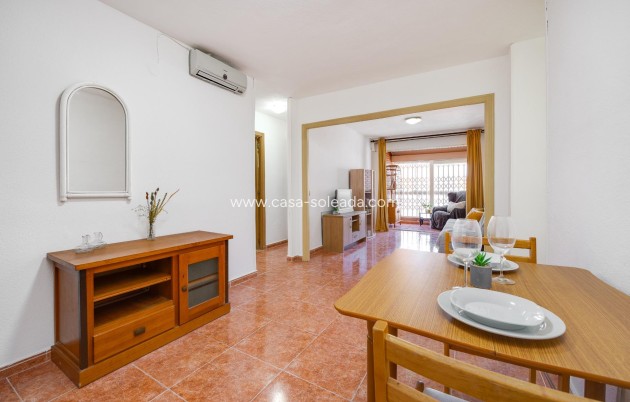 Herverkoop - Appartement / flat - Torrevieja - Playa De Los Naufragos