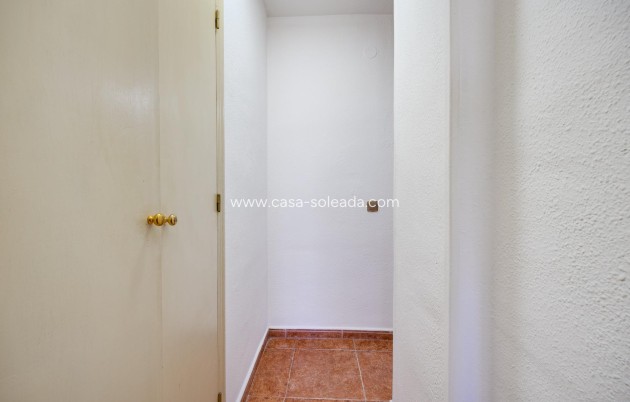 Herverkoop - Appartement / flat - Torrevieja - Playa De Los Naufragos