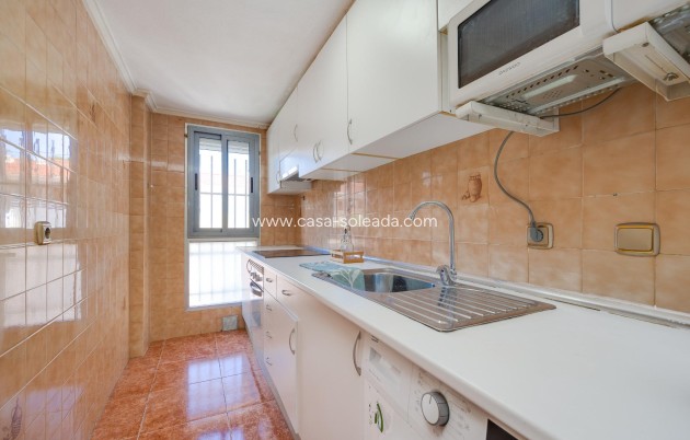 Herverkoop - Appartement / flat - Torrevieja - Playa De Los Naufragos
