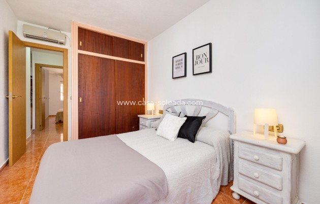 Herverkoop - Appartement / flat - Torrevieja - Playa De Los Naufragos