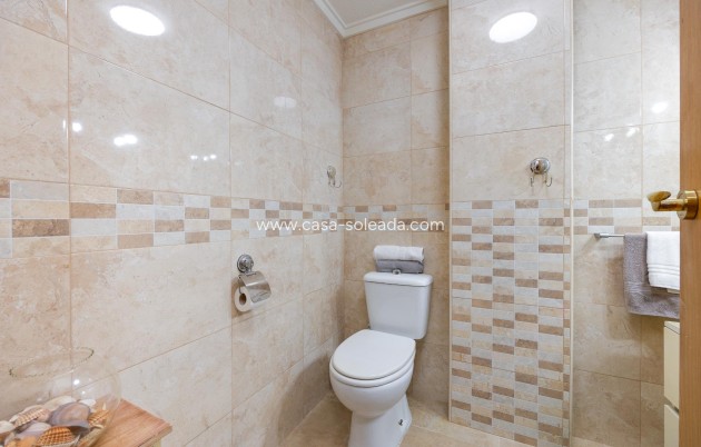 Herverkoop - Appartement / flat - Torrevieja - Playa De Los Naufragos