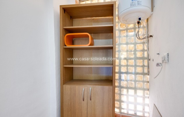 Herverkoop - Appartement / flat - Torrevieja - Playa De Los Naufragos