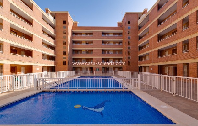 Herverkoop - Appartement / flat - Torrevieja - Playa De Los Naufragos