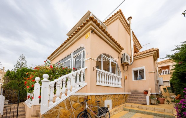 Herverkoop - Villa - Orihuela Costa - Villamartín