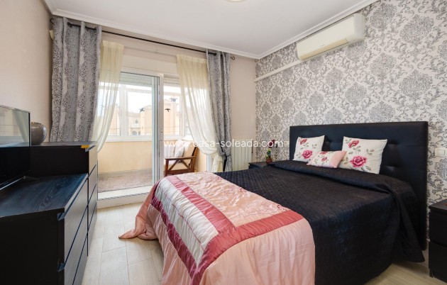 Herverkoop - Villa - Orihuela Costa - Villamartín