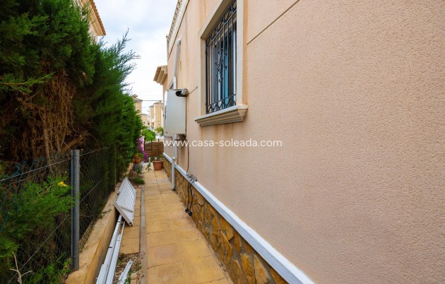 Herverkoop - Villa - Orihuela Costa - Villamartín