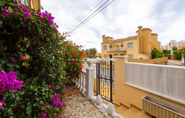 Herverkoop - Villa - Orihuela Costa - Villamartín