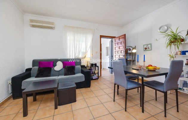 Herverkoop - Herenhuis - Torrevieja - La Siesta