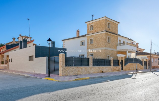 Revente - Villa - Jacarilla