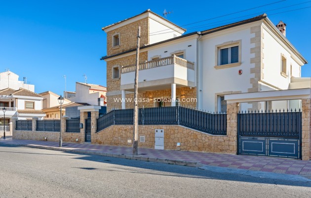 Revente - Villa - Jacarilla