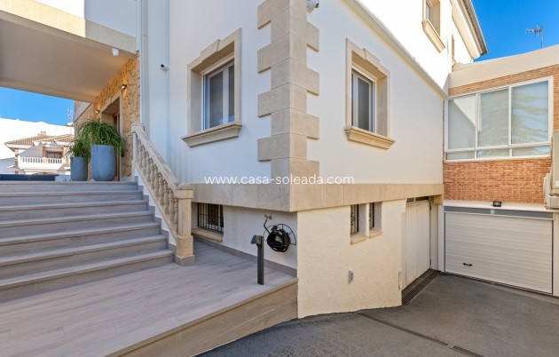 Revente - Villa - Jacarilla