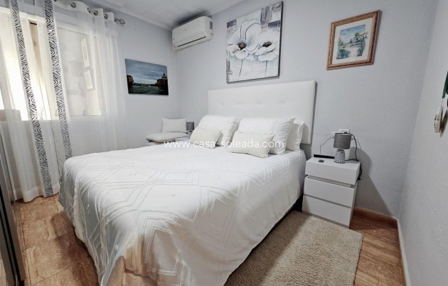 Herverkoop - Bungalow - Torrevieja - La Siesta