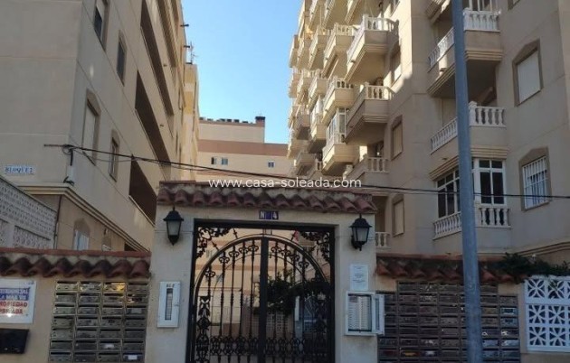 Herverkoop - Appartement / flat - Torrevieja - Playa del Cura