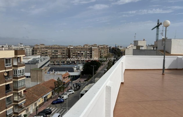 Resale - Apartment / flat - Torrevieja - Costa Blanca