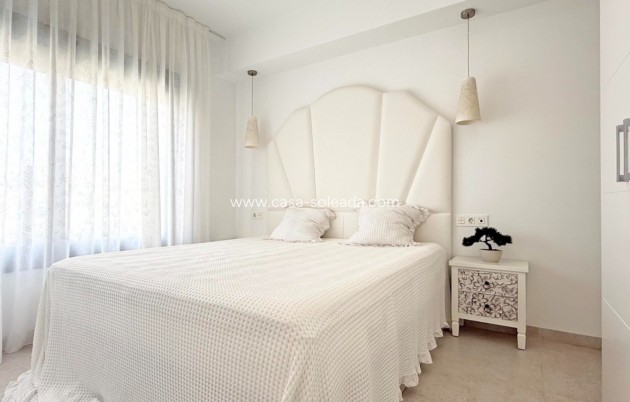 Herverkoop - Villa - Orihuela Costa - Villamartín