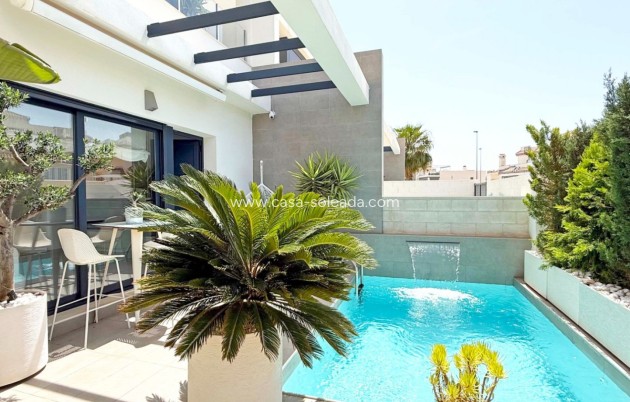 Herverkoop - Villa - Orihuela Costa - Villamartín