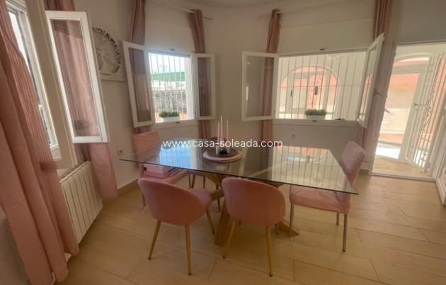Herverkoop - Villa - Playa Flamenca - Costa Blanca