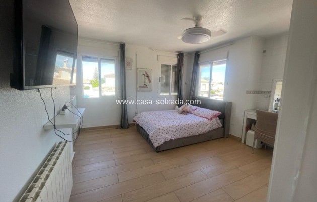 Herverkoop - Villa - Playa Flamenca - Costa Blanca