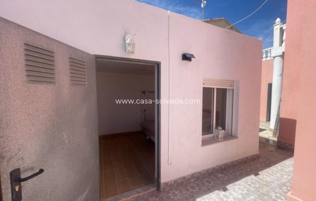 Herverkoop - Villa - Playa Flamenca - Costa Blanca