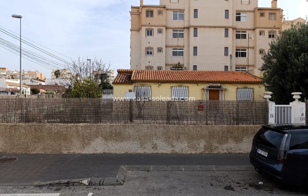 Herverkoop - Country Property/Finca - Torrevieja - Nueva Torrevieja