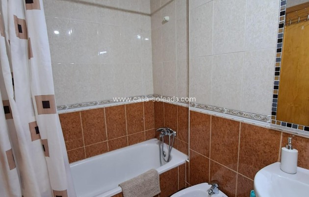 Herverkoop - Appartement / flat - Torrevieja - Aguas nuevas