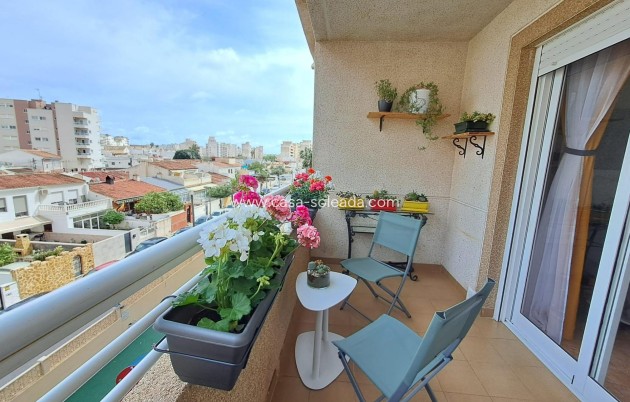 Herverkoop - Appartement / flat - Torrevieja - Aguas nuevas