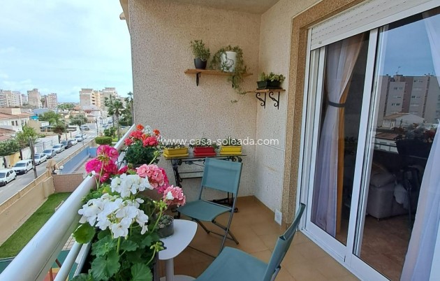 Herverkoop - Appartement / flat - Torrevieja - Aguas nuevas