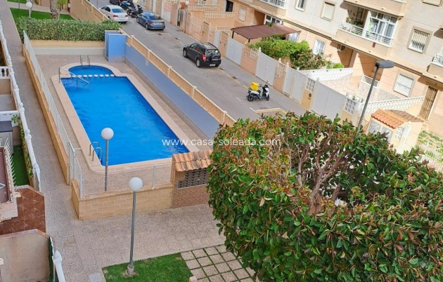 Herverkoop - Appartement / flat - Torrevieja - Aguas nuevas