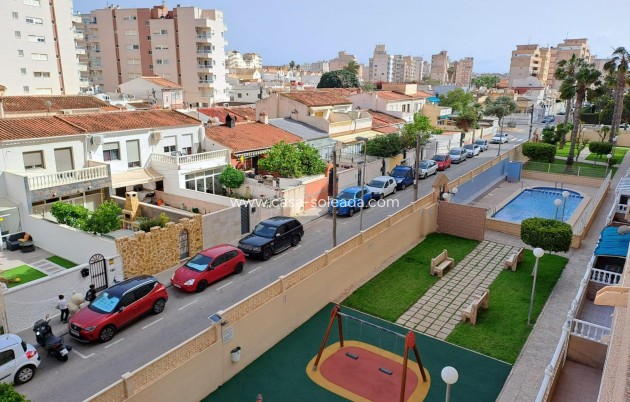 Herverkoop - Appartement / flat - Torrevieja - Aguas nuevas