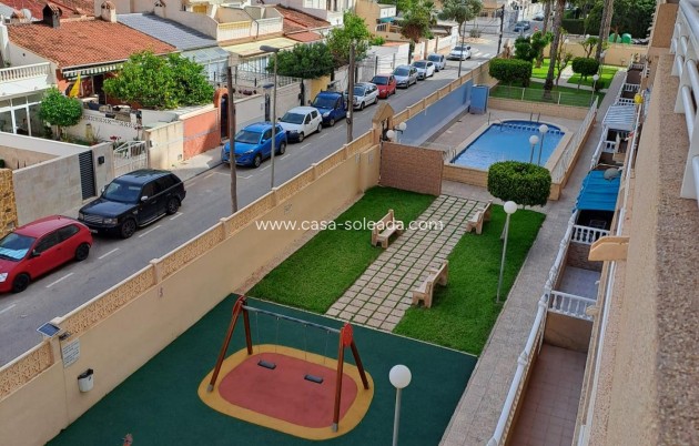 Herverkoop - Appartement / flat - Torrevieja - Aguas nuevas