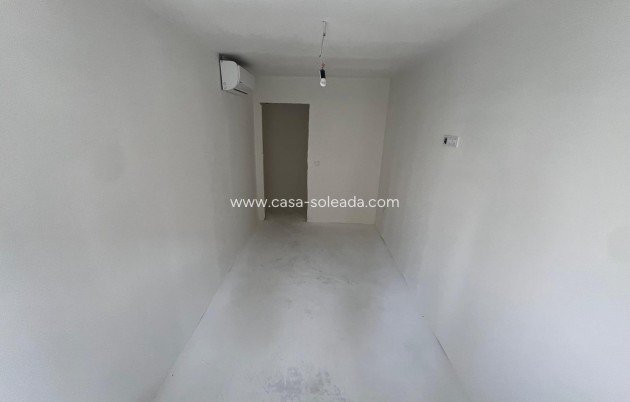 Resale - Apartment / flat - Torrevieja - Acequion