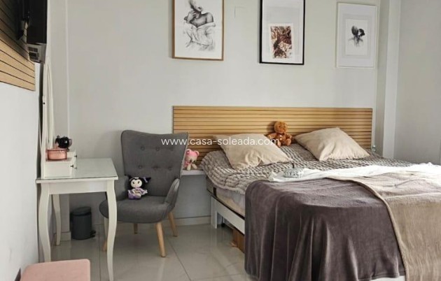 Herverkoop - Villa - Orihuela Costa - Villamartín