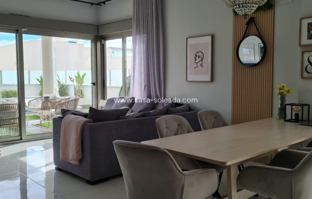 Herverkoop - Villa - Orihuela Costa - Villamartín