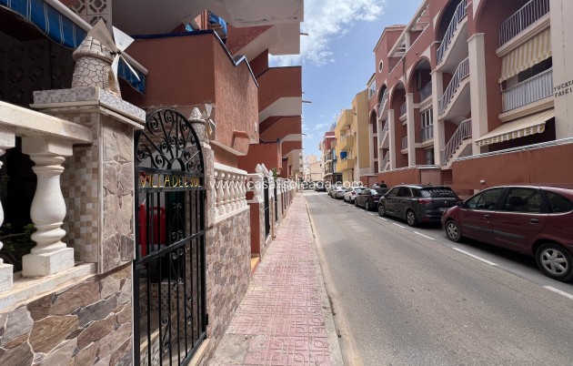 Resale - Apartment / flat - Torrevieja - La Mata