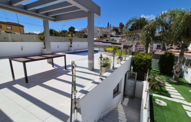 Resale - Villa - Torrevieja - Costa Blanca
