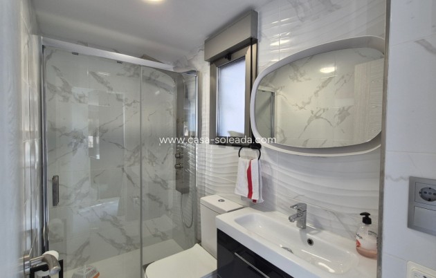 Resale - Villa - Torrevieja - Costa Blanca