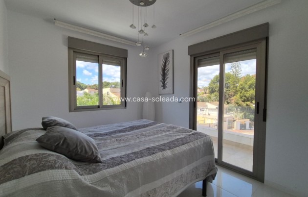 Resale - Villa - Torrevieja - Costa Blanca