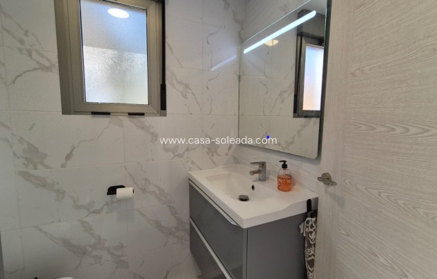 Resale - Villa - Torrevieja - Costa Blanca