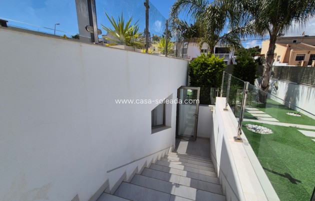 Resale - Villa - Torrevieja - Costa Blanca