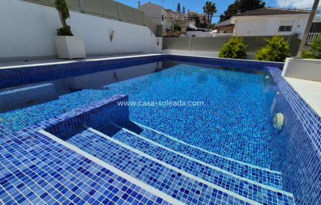 Resale - Villa - Torrevieja - Costa Blanca