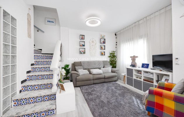 Resale - Apartment / flat - Torrevieja - San Luis