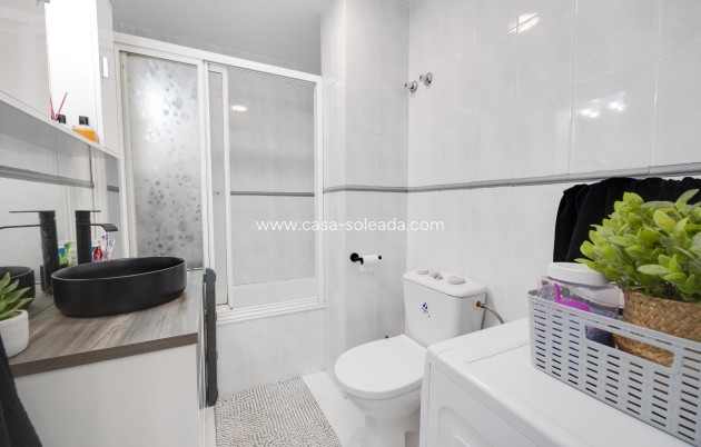Resale - Apartment / flat - Torrevieja - San Luis