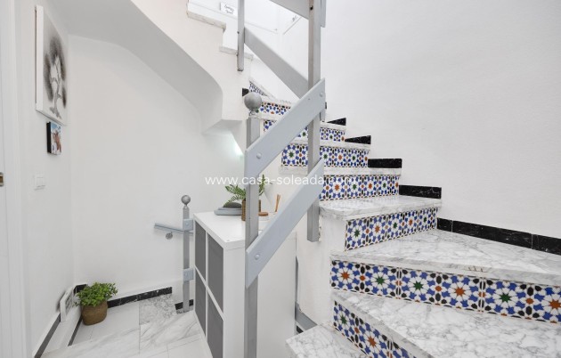 Resale - Apartment / flat - Torrevieja - San Luis
