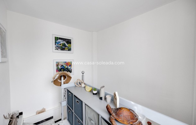 Resale - Apartment / flat - Torrevieja - San Luis